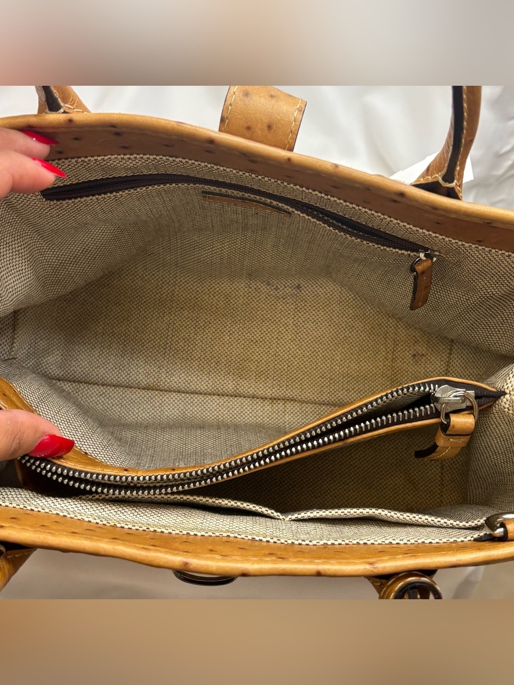 Vintage Dooney & Bourke Ostrich Embossed Leather Satchel Tan w/ Duck Charm - Picture 13 of 14